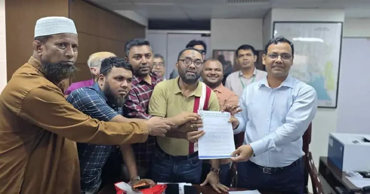 স্লিপার বাস নিয়ে মালিকদের সঙ্গে আলোচনায় বসবে বিআরটিএ