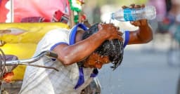 বৈশাখের প্রথম দিনেই তাপদাহে পুড়ছে দেশ