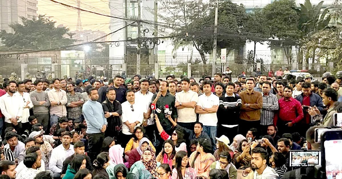 নির্বাচন কমিশনের আশ্বাসে কর্মসূচি প্রত্যাহার করল ছাত্রদল