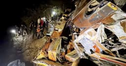 নেপালে যাত্রীবাহী বাস নদীতে পড়ে ১৮ জন নিহত