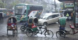 ঢাকায় হঠাৎ দমকা হাওয়াসহ বজ্রবৃষ্টি