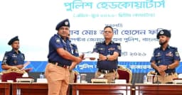 অস্ত্র-মাদক উদ্ধার ও আইনশৃঙ্খলায় দেশসেরা কুমিল্লার পুলিশ সুপার