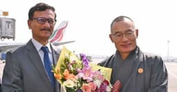 মন্ত্রিসভার শপথগ্রহণে যোগ দিতে ঢাকায় পৌঁছেছেন ভুটানের প্রধানমন্ত্রী