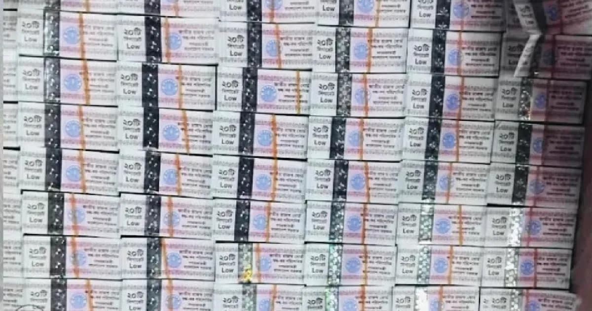 শাহজালাল বিমানবন্দর থেকে বিপুল পরিমাণ সিগারেট স্ট্যাম্প জব্দ