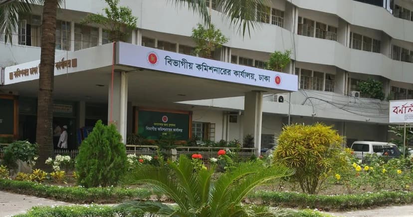 ঢাকার ১৩টি আসনে নির্বাচনী লড়াই থেকে সরে দাঁড়ালেন ৮ প্রার্থী