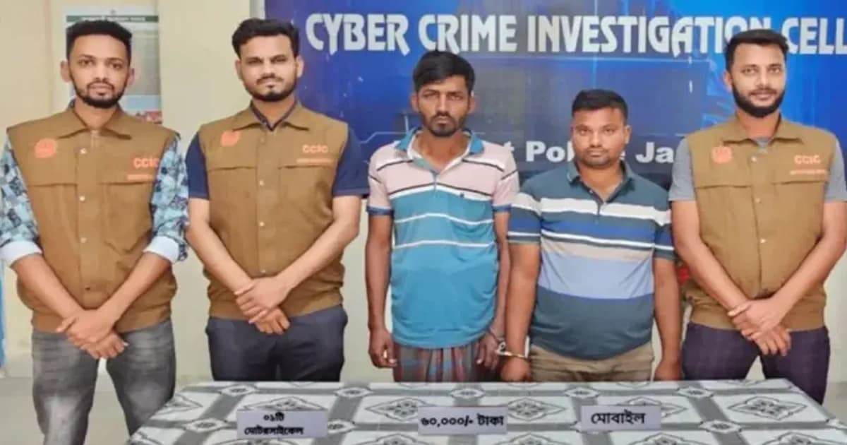 নামাজের সময় দোকানে চুরি, আদালতে স্বীকারোক্তি এক আসামির