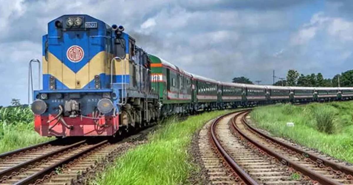 একদিনে ৪ হাজার টিকিটবিহীন যাত্রী, আদায় ৮ লাখ টাকা