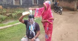 দুধ দিয়ে গোসল, রাজনীতি ছাড়ার ঘোষণা দিলেন যুবদল নেতা