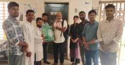 ভিসির হাতে ফ্যান হস্তান্তর করলো ববি ছাত্রদল