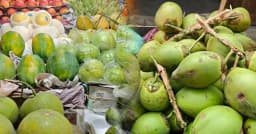 ডাবের দামে আগুন, বিদেশি ফলের বাজারও চড়া