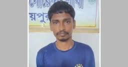 থানার ভেতরে ঢুকে কাঠের বাটাম দিয়ে ৩ পুলিশ সদস্যকে পেটালেন যুবক
