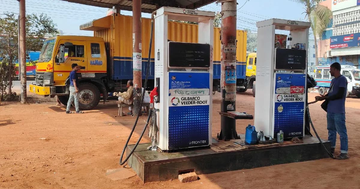 সারাদেশে যেকোনো সময় বন্ধ হয়ে যেতে পারে পেট্রোল পাম্প
