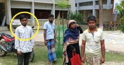 পীরগঞ্জে এডমিট কার্ড না পেয়ে ইউএনও কার্যালয়ের সামনে শিক্ষার্থী