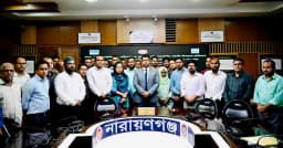 এবার লটারির মাধ্যমে একযোগে ৩০ জনকে বদলি করলেন ডিসি