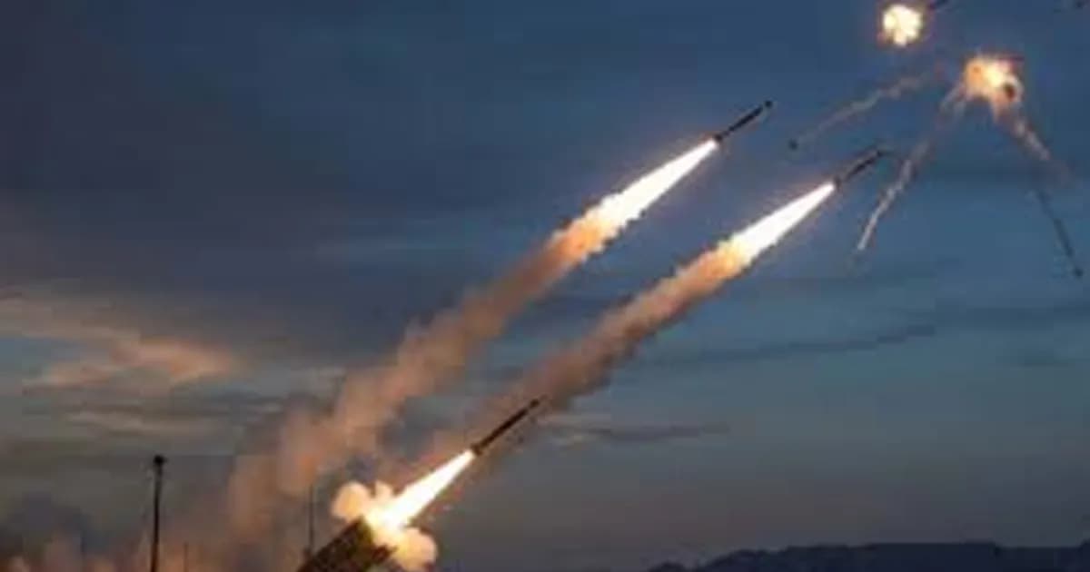 ইসরায়েল ও মার্কিন ঘাঁটিতে ব্যাপক হামলা চালিয়েছে ইরান