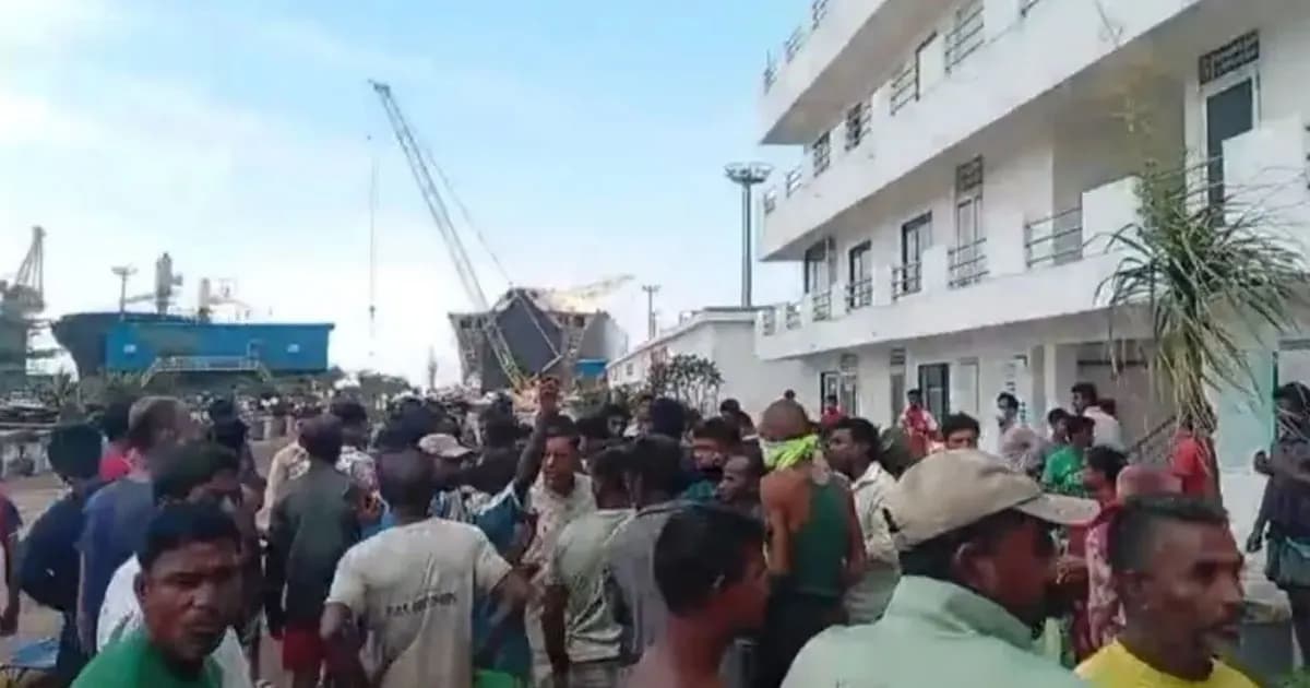 চট্টগ্রামে শিপইয়ার্ডে বিষাক্ত গ্যাস লিকেজে তিনজন নিহত