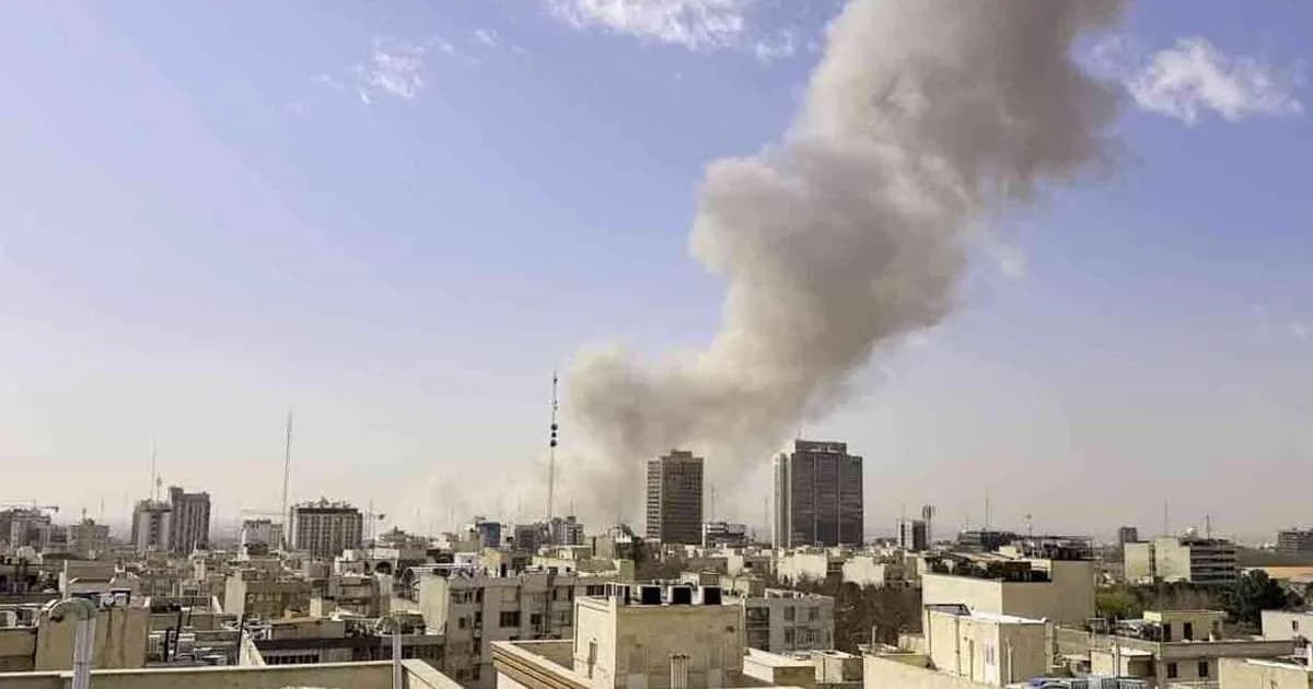 ইরানে স্কুলে ইসরায়েলের হামলায় নিহতের সংখ্যা বেড়ে  ৮৫