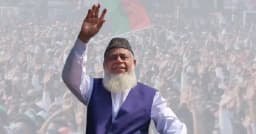 নির্বাচনের ঠিক আগে ওমরাহ পালন করতে গেলেন বিএনপি প্রার্থী