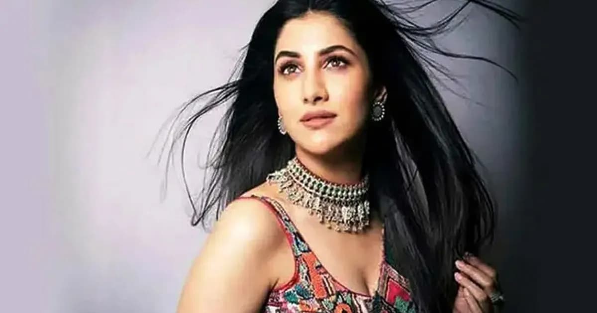 সোশ্যাল মিডিয়া তর্কের বাইরে রুক্মিণীর ইতিবাচক মনোভাব