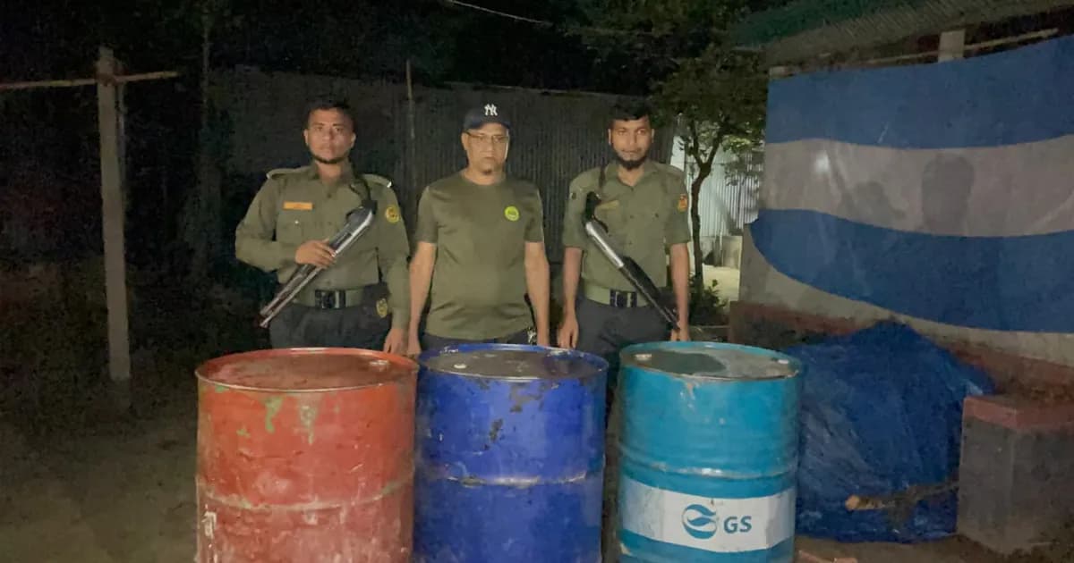 ধামরাইয়ে ৬০০ লিটার অবৈধ ডিজেল জব্দ