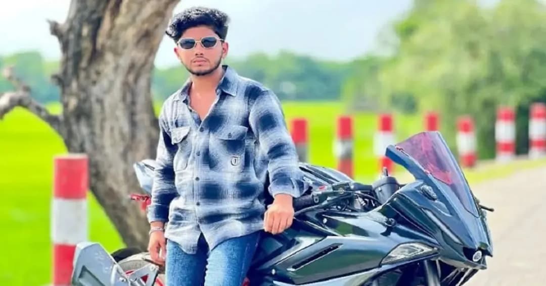 শেষবারের মতো একমাত্র সন্তানের মুখটুকুও দেখা হলো না মা-বাবার