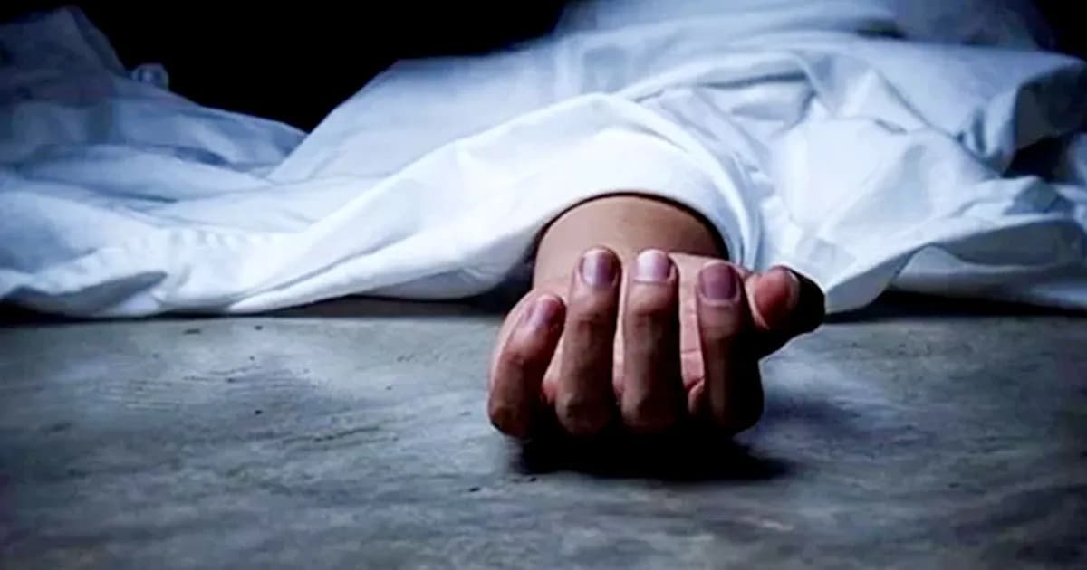 নওগাঁ ও টেকনাফে এক রাতে ৭ জনকে গলাকেটে হত্যা