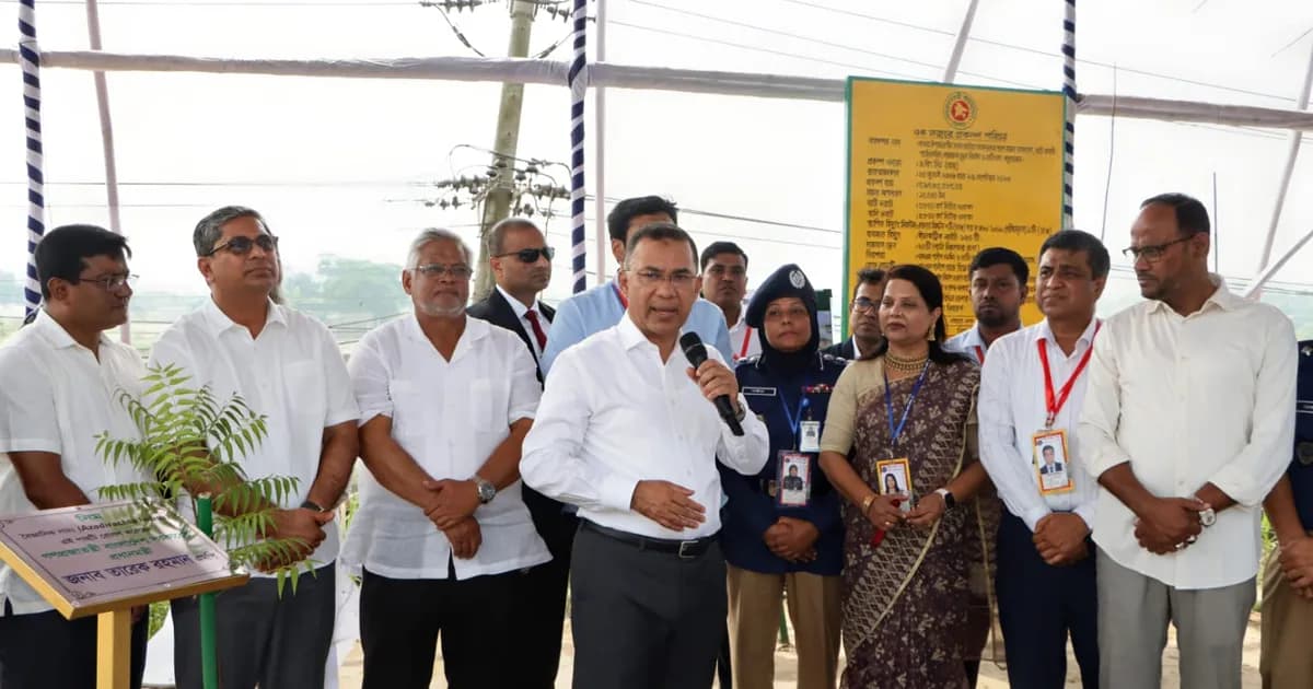 ময়লার ভাগাড় থেকে দৃষ্টিনন্দন বাগান, ডিসি ফরিদার উদ্যোগের প্রশংসা প্রধানমন্ত্রীর