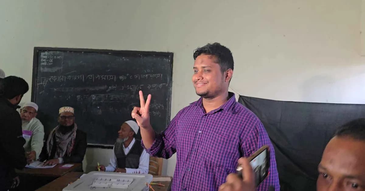 কুমিল্লা-৪ আসনে বেসরকারিভাবে হাসনাত আব্দুল্লাহকে বিজয়ী ঘোষণা