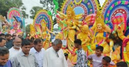 ৩০০ বছরের ঐতিহ্য ধরে শ্রীপুরে প্রতিমা উৎসব