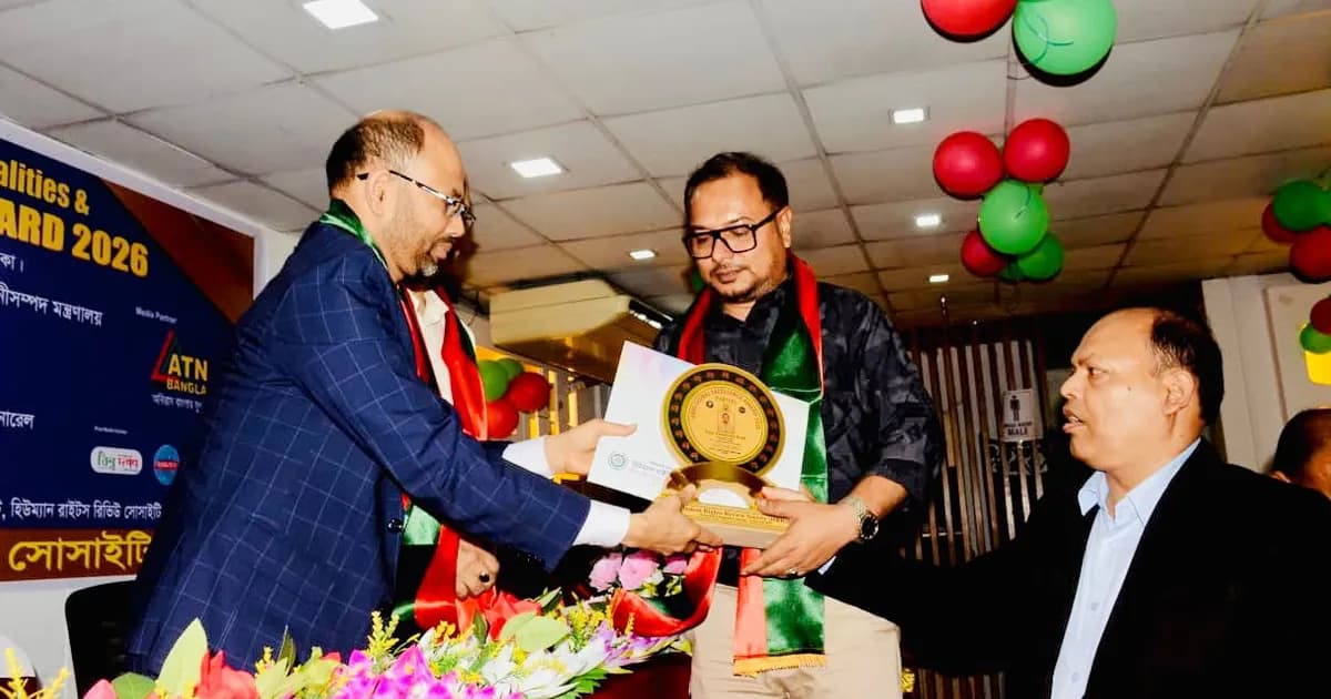 সাংবাদিকতায় বিশেষ অবদানে সম্মাননা পেলেন জনবাণীর রাজু আহাম্মেদ শাহ্