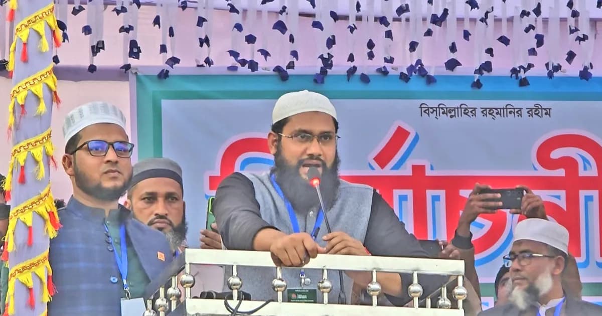 ‘এমপি হলে প্রতিটি মোড়ে নিজের মোবাইল নম্বর টাঙিয়ে রাখব’