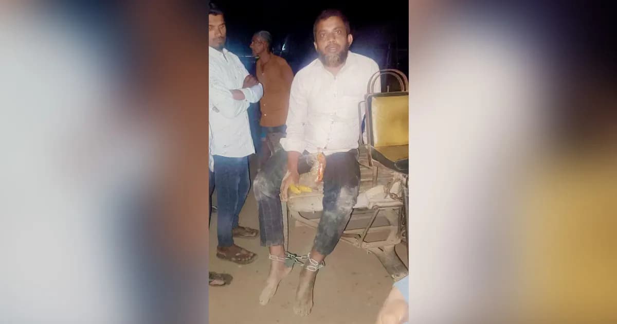 চুয়াডাঙ্গার আলমডাঙ্গায় নিখোঁজের চারদিন পর দর্শনায় শিকলবন্দি উদ্ধার