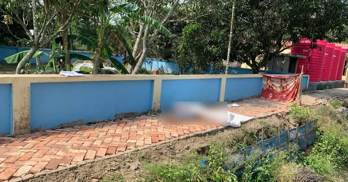 শরণখোলায় কিশোরীর গলাকাটা লাশ উদ্ধার