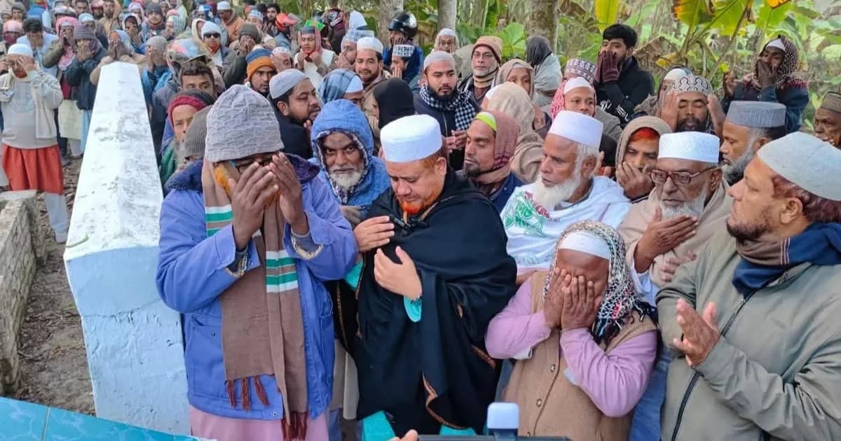 মুক্তিযোদ্ধাদের কবর জিয়ারতের মধ্য দিয়ে প্রচারণা শুরু করলেন জামায়াত প্রার্থী