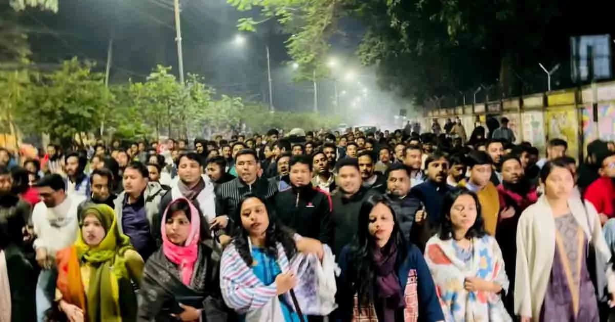 তফসিল ঘোষণাকে স্বাগত জানিয়ে ঢাবিতে ছাত্রদলের মিছিল