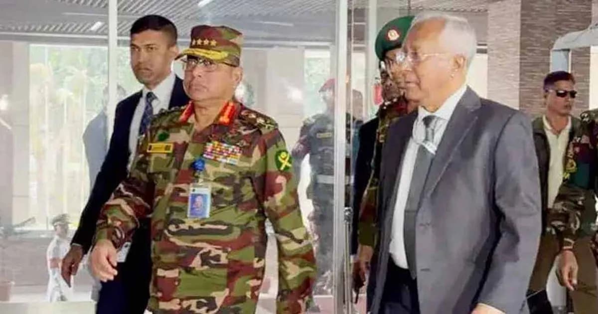 তিন বাহিনীর প্রধানের সঙ্গে বৈঠকে সিইসি