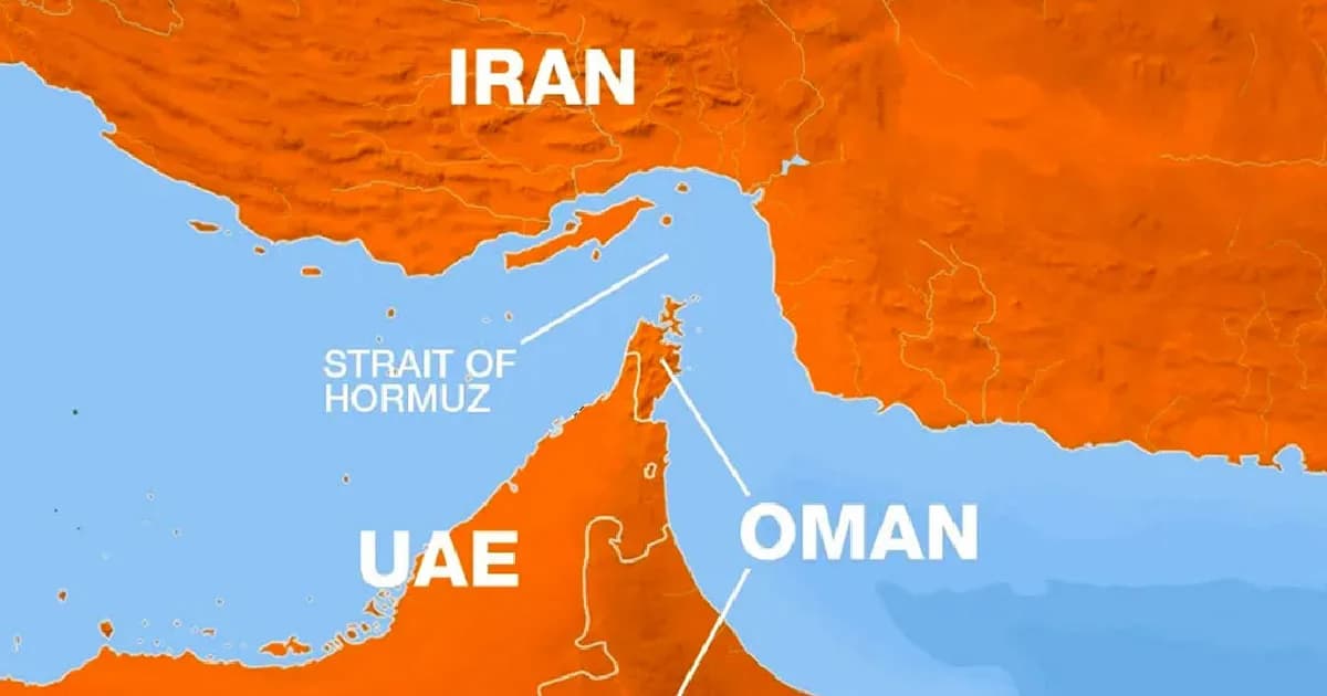 হরমুজ প্রণালি ইরান যুদ্ধের গতিপথ বদলে দিয়েছে: দ্য গার্ডিয়ানের বিশ্লেষণ