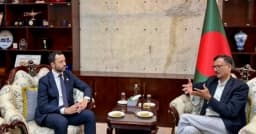 পররাষ্ট্র উপদেষ্টার কা‌ছে আইএলও’র নবনিযুক্ত প্রতি‌নি‌ধির পরিচয়পত্র পেশ