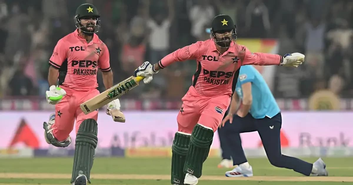পাকিস্তানের অবিশ্বাস্য জয়, শাদাবের বীরত্বে হার মানল ইংল্যান্ড
