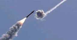 ইসরায়েলে পাল্টা ক্ষেপণাস্ত্র হামলা করেছে ইরান