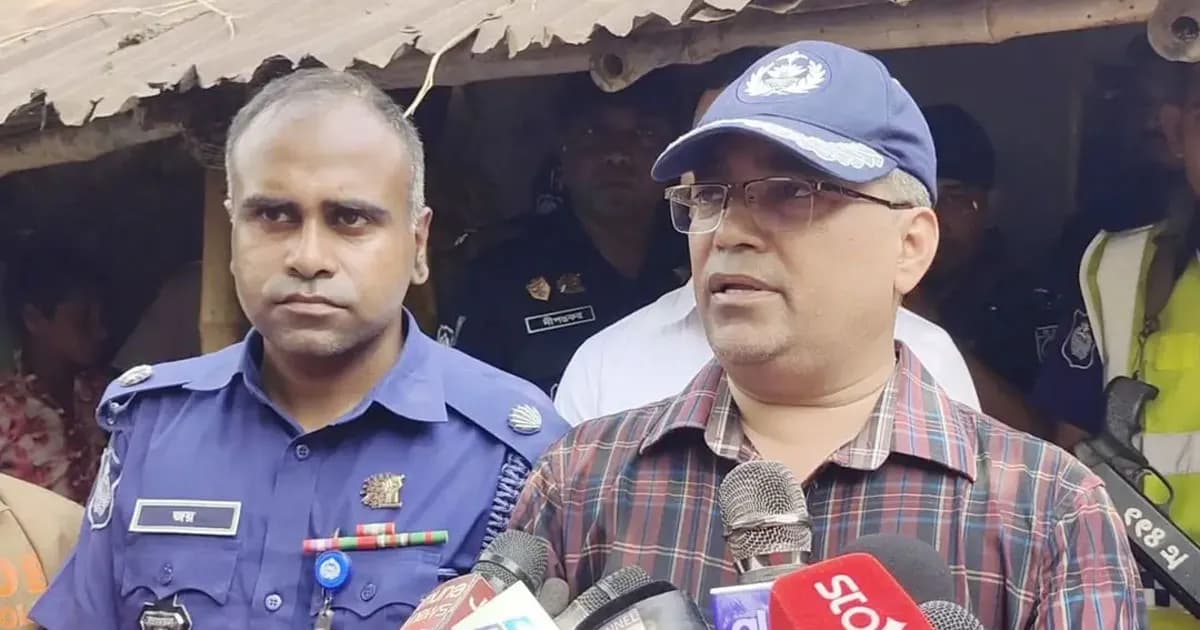 ডাকাতি নয়, জমিজমা সংক্রান্ত বিরোধে নওগাঁয় গলা কেটে হত্যা