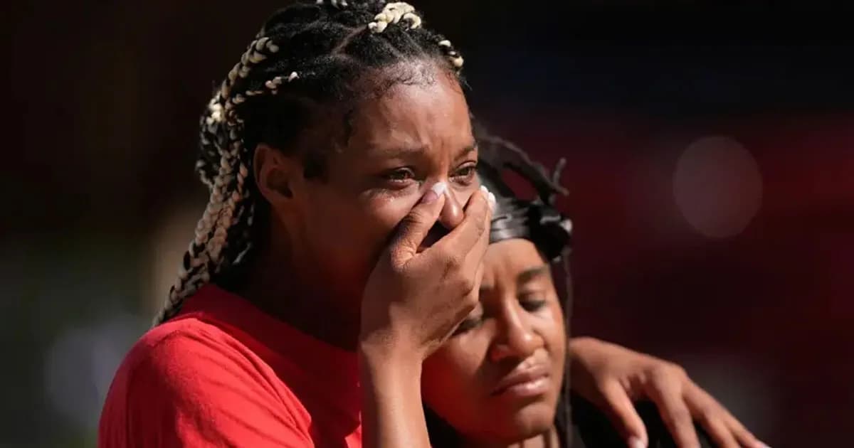 নিজের ৭ শিশু সন্তানকে গুলি করে হত্যা করল বাবা