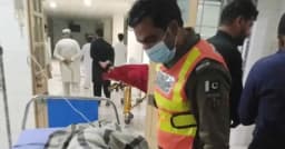 পাকিস্তানে সড়ক দুর্ঘটনায় একই পরিবারের ১৫ জন নিহত