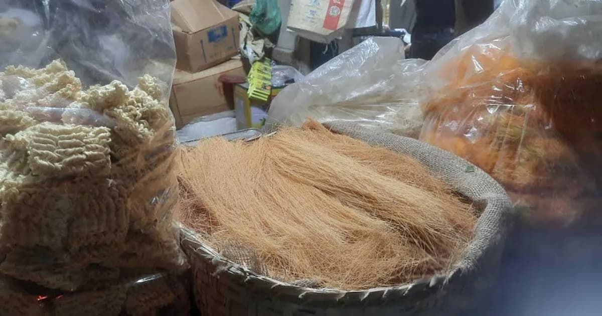 আকাশছোঁয়া দামে অস্থির ঈদ বাজার, দিশেহারা সাধারণ মানুষ