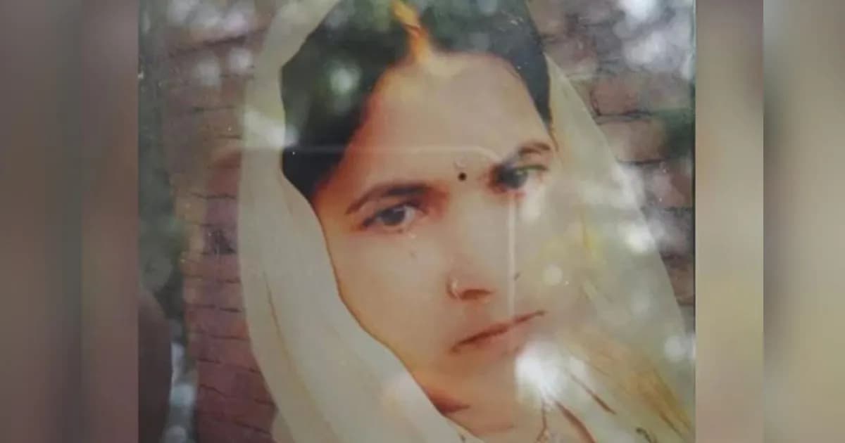 প্রেমিকাকে বিয়ে করতে বাধা, দ্বিতীয় স্ত্রীকে পুড়িয়ে হত্যা