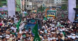 চট্টগ্রামে লাখো মানুষের অংশগ্রহণে জশনে জুলুস, নগরজুড়ে উৎসব