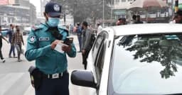 রাজধানীতে দুই দিনে ট্রাফিক আইনে ৪০৬১ মামলা, ডাম্পিং ১০০০ গাড়ি