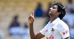 হাসান মাহমুদের ৪ উইকেট, পিছিয়ে থেকেও ব্যাটিংয়ে বাংলাদেশ