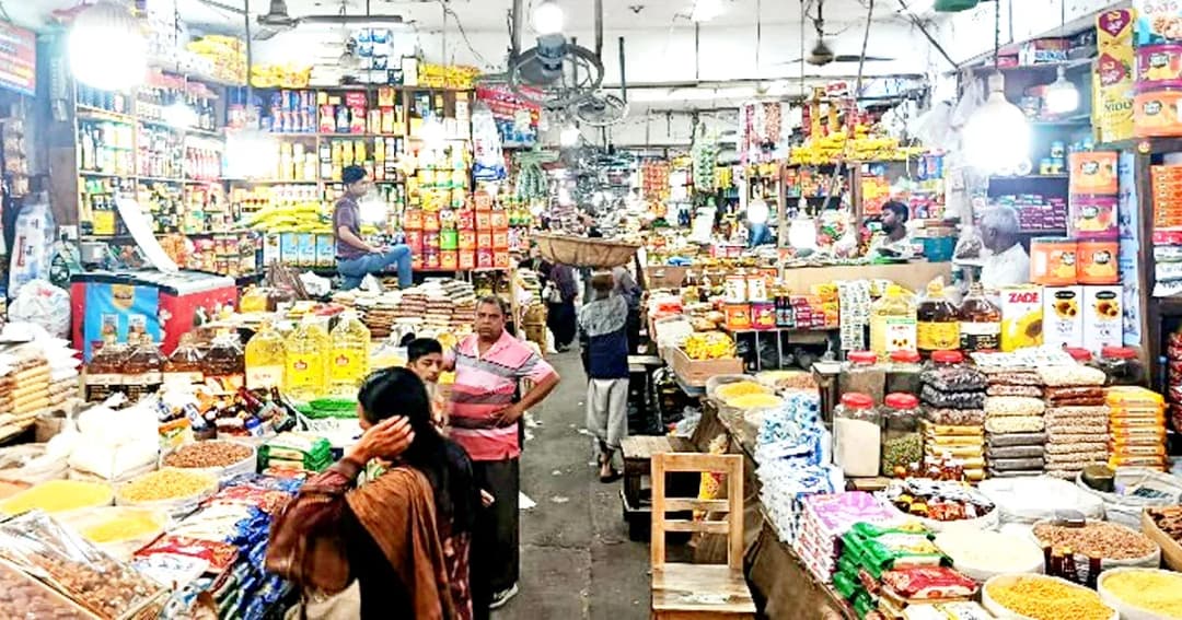 রোজায় কম মুনাফায় পণ্য বিক্রির ঘোষণা কারওয়ান বাজারের ব্যবসায়ীদের