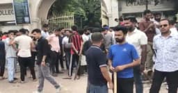 ঢাকা কলেজে ছাত্রদল-ছাত্রশিবির সংঘর্ষ, ধাওয়া-পাল্টা ধাওয়া